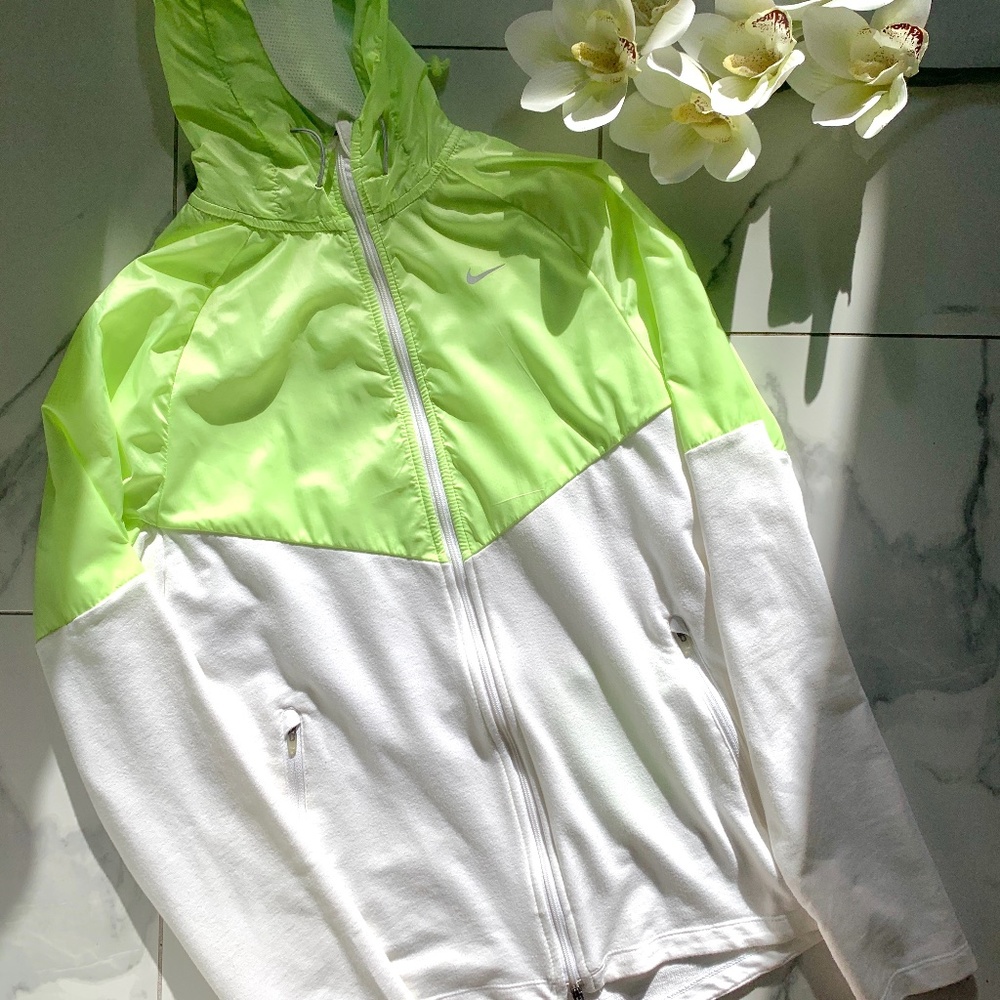 Nike | Dri-Fit WindbreakerJacket - Picture 2 of 7